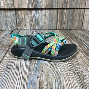 kids chacos near me